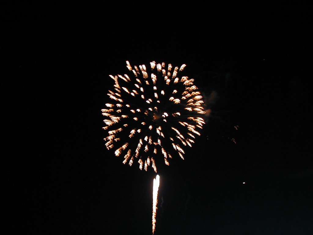 2002/07(July)/4th-of-July/1024x768_2002-07-20-LCCC-39-fireworks.JPG