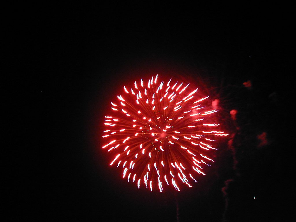 2002/07(July)/4th-of-July/1024x768_2002-07-20-LCCC-42-fireworks.JPG