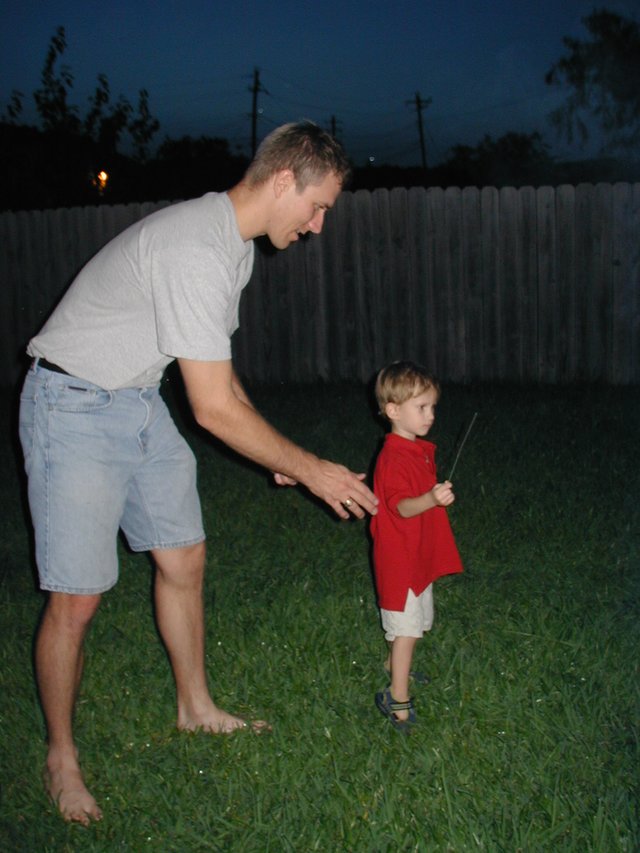 2002/07(July)/4th-of-July/640x480_2002-07-03-15-Travis-Chance.JPG
