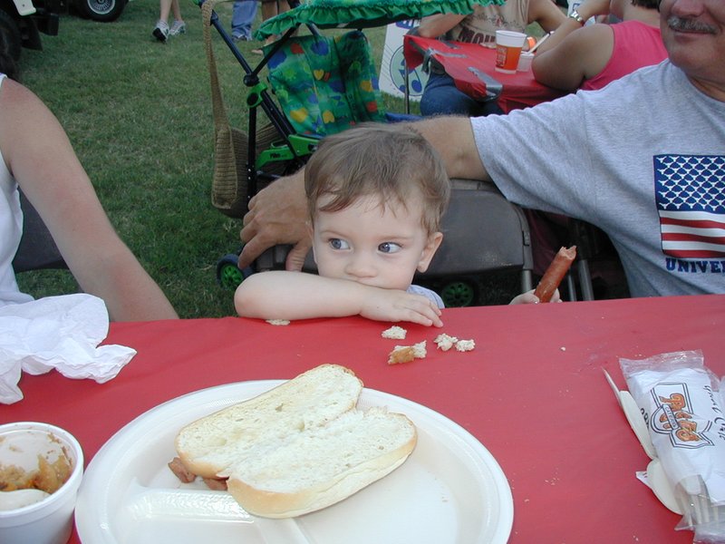 2002/07(July)/4th-of-July/800x600_2002-07-20-LCCC-02-Dax.JPG