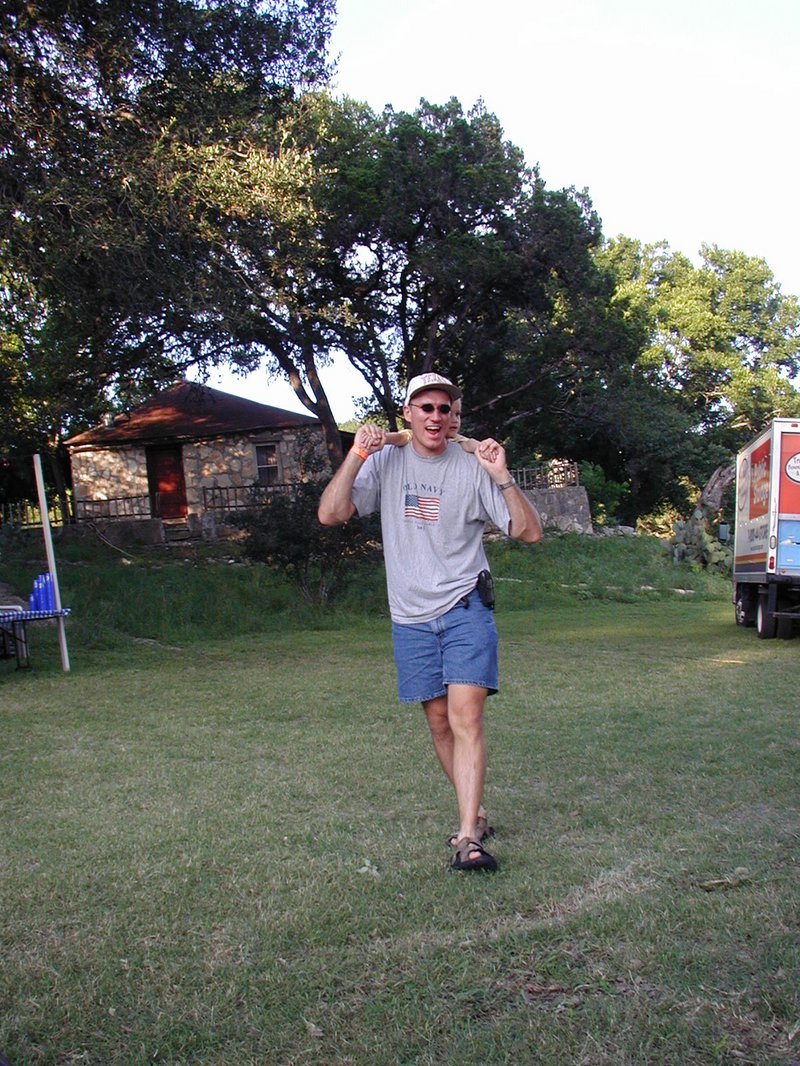 2002/07(July)/4th-of-July/800x600_2002-07-20-LCCC-19-Chance-Travis.JPG