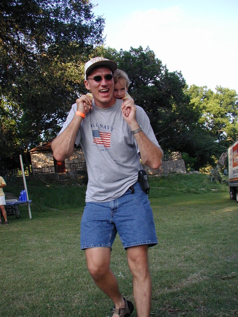 2002/07(July)/4th-of-July/800x600_2002-07-20-LCCC-21-Chance-Travis.JPG