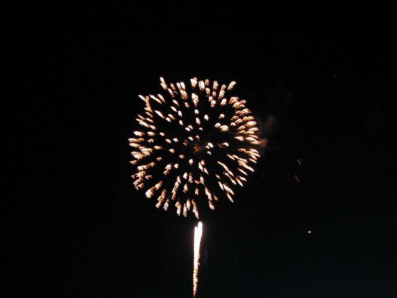 2002/07(July)/4th-of-July/800x600_2002-07-20-LCCC-39-fireworks.JPG