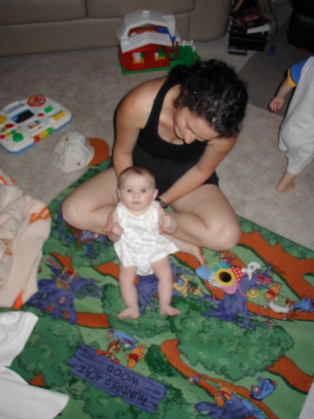 2002/07(July)/Misc/640x480_2002-07-11-3-Suzi-Kyla.JPG