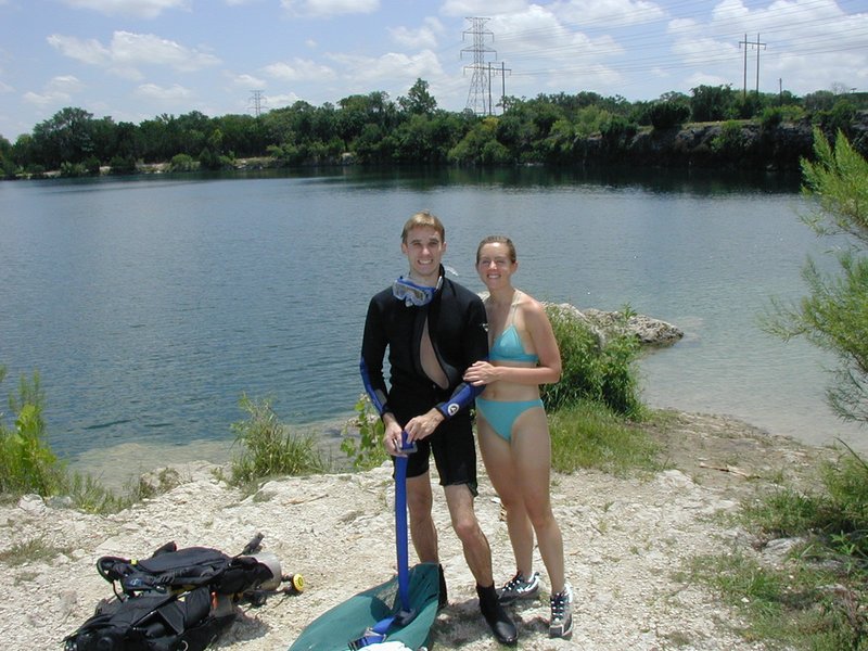 2002/07(July)/Misc/800x600_2002-07-20-5-Scuba-QuarryLake-Heather-Josh.JPG