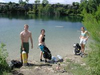 2002-07-20-2-Scuba-QuarryLake-Heather-Josh-Suzi.JPG