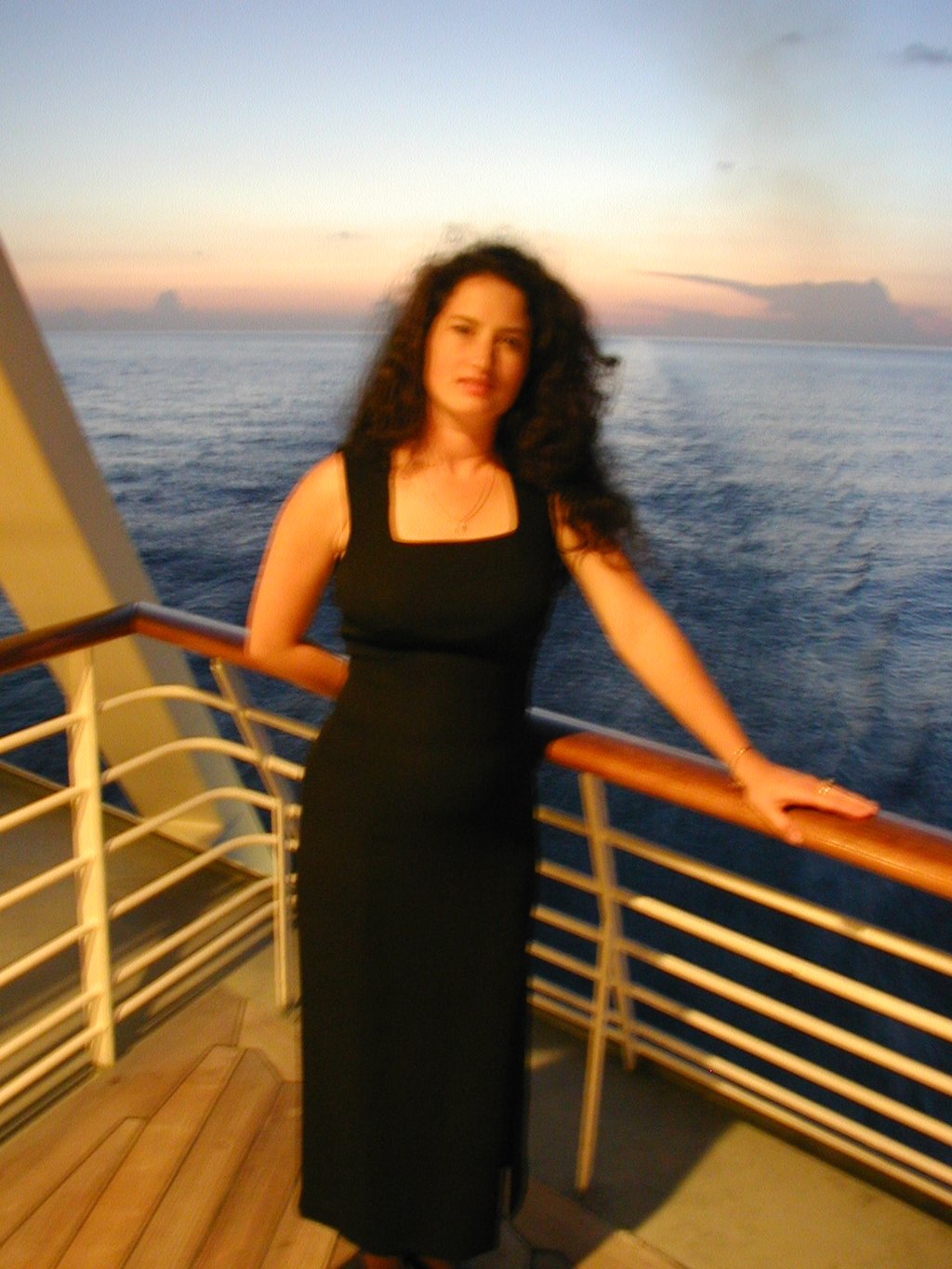 2002/08(August)/10th-Anniversary-Cruise-Rhapsody-of-the-Seas/1024x768_2002-08-05-12-Suzi-formal-deck.JPG