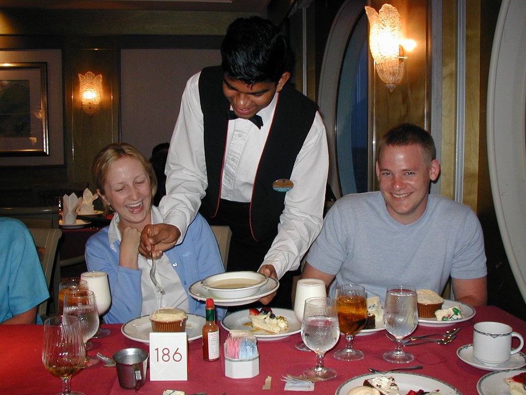 2002/08(August)/10th-Anniversary-Cruise-Rhapsody-of-the-Seas/1024x768_2002-08-09-08-LOU-Jennifer-Adam.JPG