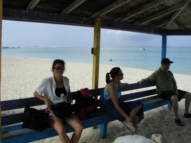 2002/08(August)/10th-Anniversary-Cruise-Rhapsody-of-the-Seas/640x480_2002-08-08-03-Grand-Cayman-Suzi-Kay-Mark-waiting-to-SCUBA.JPG