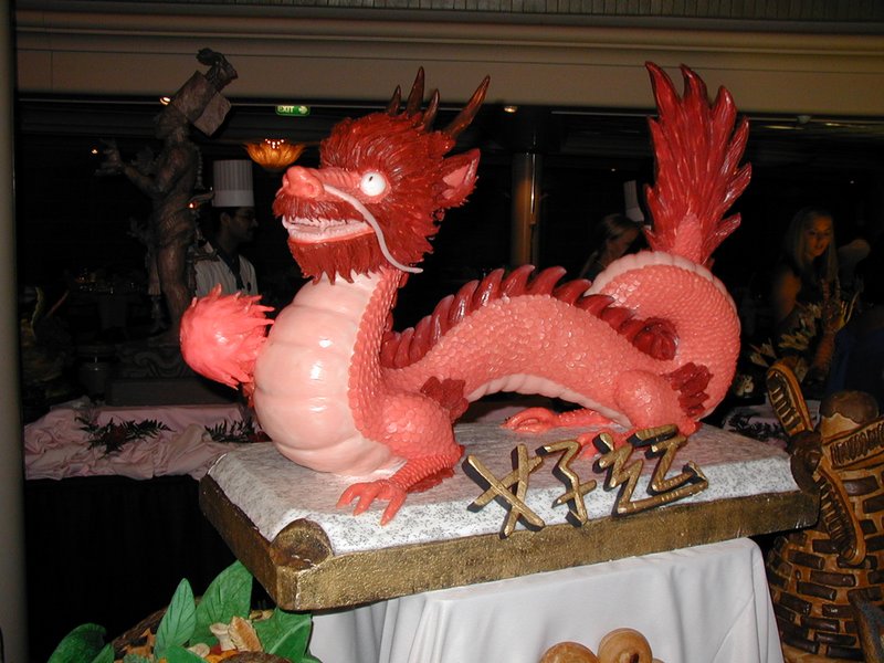 2002/08(August)/10th-Anniversary-Cruise-Rhapsody-of-the-Seas/800x600_2002-08-08-33-midnight-buffet.JPG