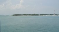 2002-08-06-02-KeyWest-coastline.JPG