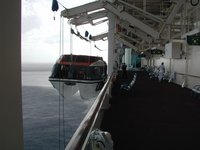 2002-08-08-21-Grand-Cayman-raising-tender-boat-on-ship.JPG