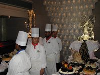 2002-08-08-35-midnight-buffet.JPG