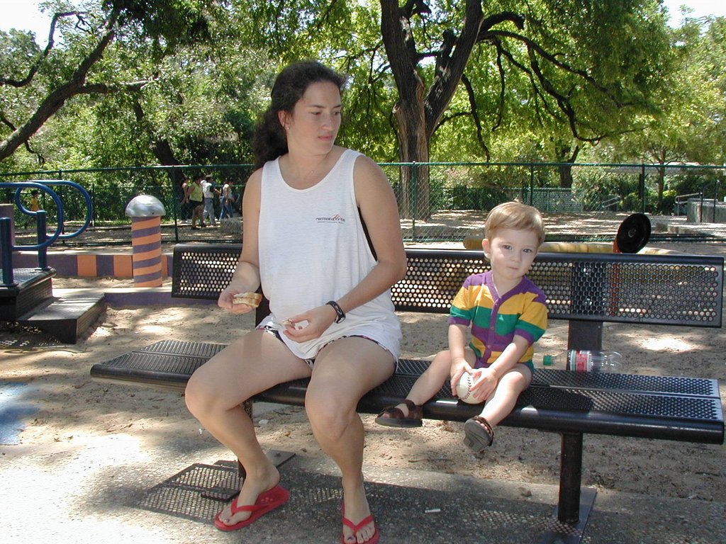 2002/08(August)/Misc/1024x768_2002-08-25-04-Suzi-Dax.JPG