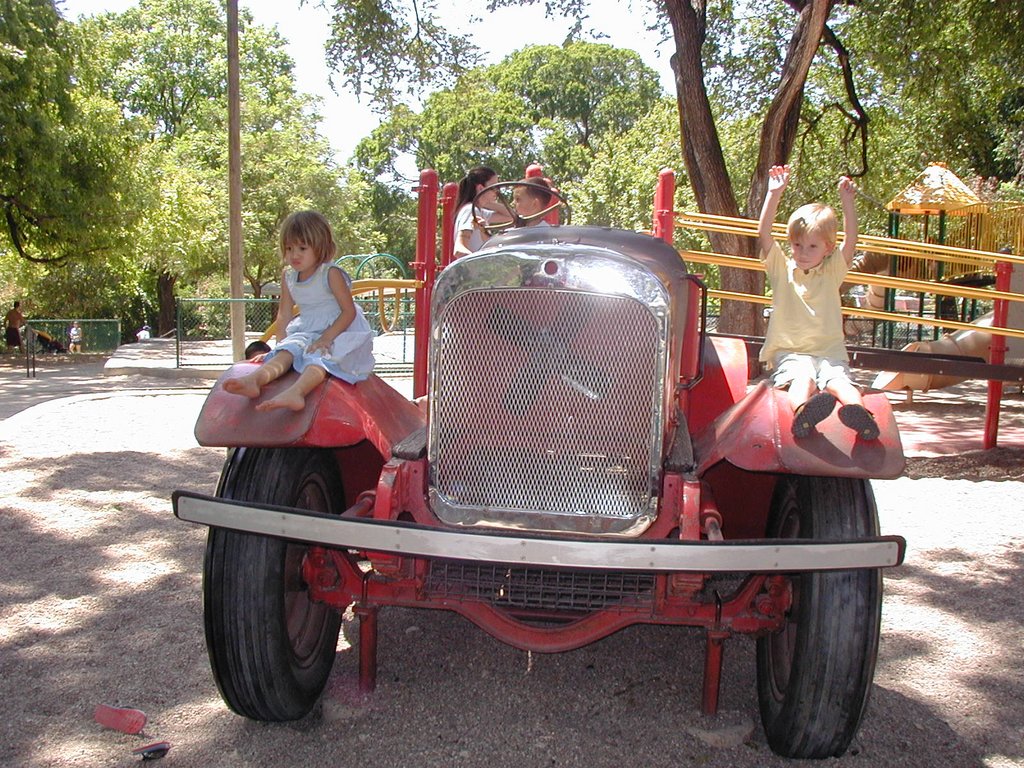 2002-08-25-07-Chance-Kalyani-firetruck.JPG