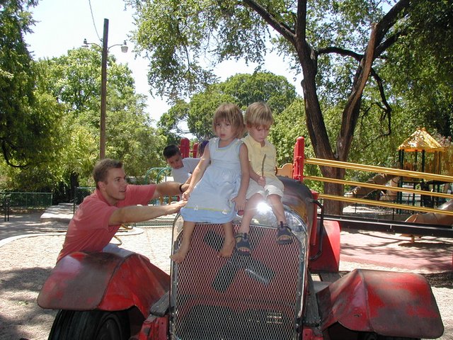 2002-08-25-05-Chance-Kalyani-Ben-firetruck.JPG