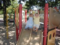 2002-08-25-12-Chance-Kalyani-hanging.JPG
