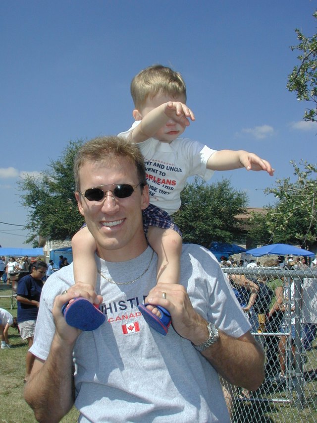 2002/09(September)/Church-Picnic/640x480_2002-09-29-Church-picnic-08-Travis-Dax.JPG