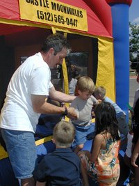 2002-09-29-Church-picnic-13-Chance.JPG