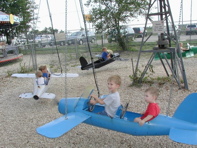2002-09-18-Kiddie-Acres-02-Chance-Dax-airplane-Jack-Case.JPG