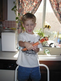 2002/09(September)/Misc/2002-09-05-Chance-carrot-fun-1.JPG