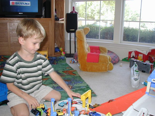 2002/10(October)/Chance-3rd-Birthday/640x480_2002-10-05-Chance-3rd-Bday-36-Matchbox-toy.JPG