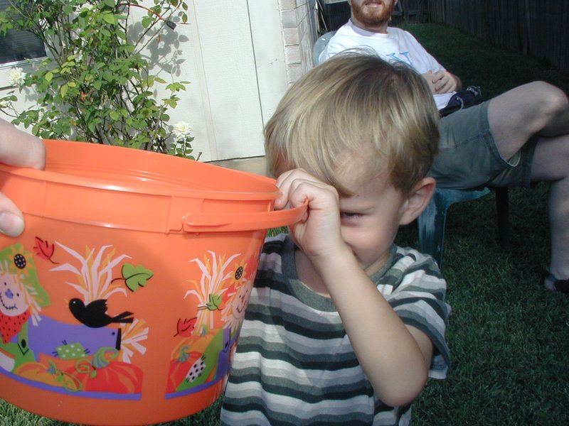 2002/10(October)/Chance-3rd-Birthday/800x600_2002-10-05-Chance-3rd-Bday-14.JPG