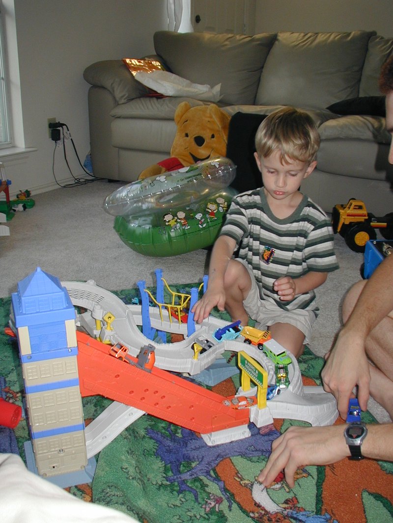 2002/10(October)/Chance-3rd-Birthday/800x600_2002-10-05-Chance-3rd-Bday-46-Matchbox-toy.JPG