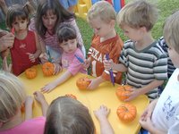 2002-10-05-Chance-3rd-Bday-10-coloring-pumpkins.JPG