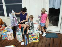 2002-10-05-Chance-3rd-Bday-28-presents.JPG