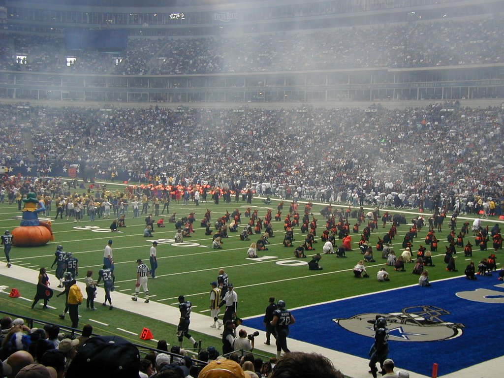 2002/10(October)/Cowboys-Game/1024x768_2002-10-27-Cowboys-vs-Seattle-16.JPG