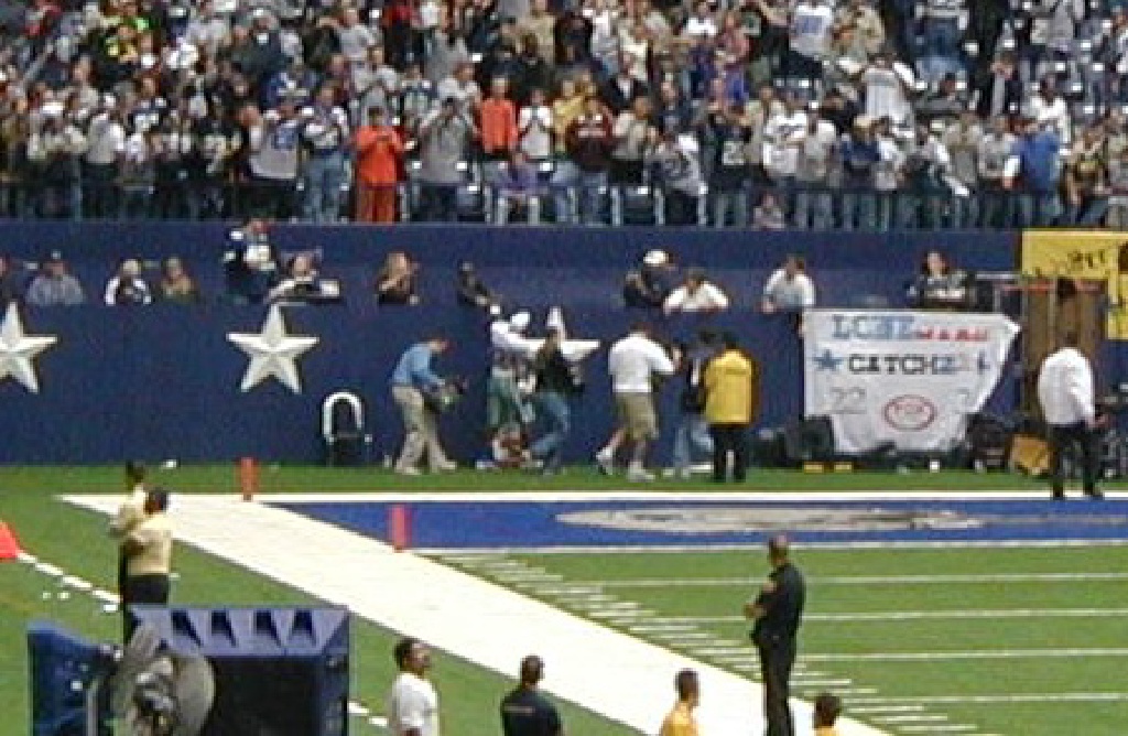 2002/10(October)/Cowboys-Game/1024x768_2002-10-27-Cowboys-vs-Seattle-26.JPG