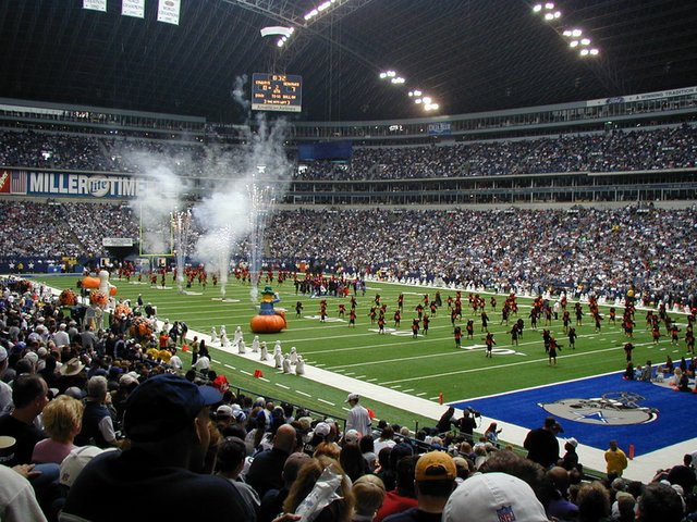 2002/10(October)/Cowboys-Game/640x480_2002-10-27-Cowboys-vs-Seattle-09.JPG