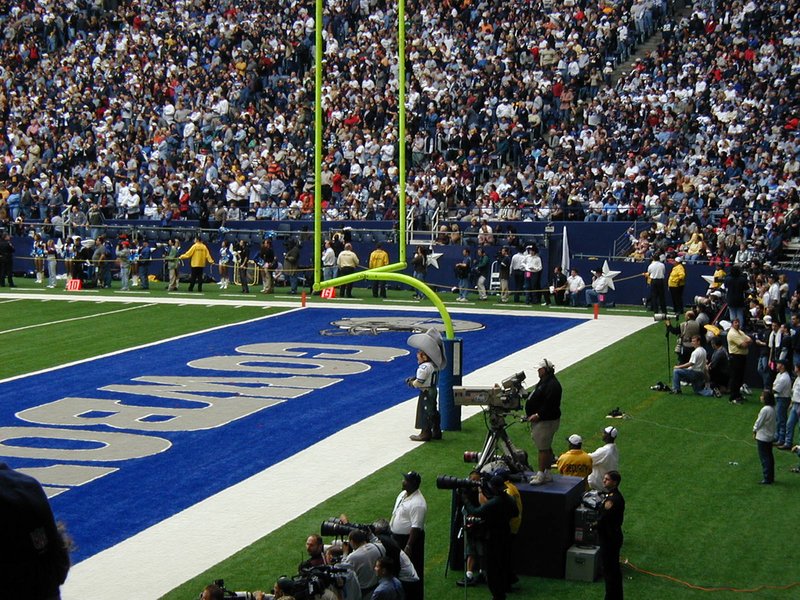 2002/10(October)/Cowboys-Game/800x600_2002-10-27-Cowboys-vs-Seattle-06.JPG