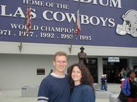 2002-10-27-Cowboys-vs-Seattle-03-Travis-Suzi.JPG