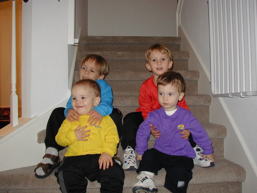 2002/10(October)/Halloween/1024x768_2002-10-31-Halloween-36-Jack-Case-Chance-Dax.JPG