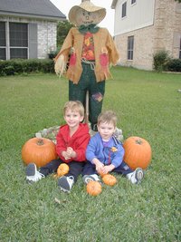2002-10-31-Halloween-22-Chance-Dax-scarecrow.JPG