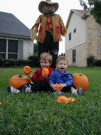 2002-10-31-Halloween-29-Chance-Dax-scarecrow.JPG