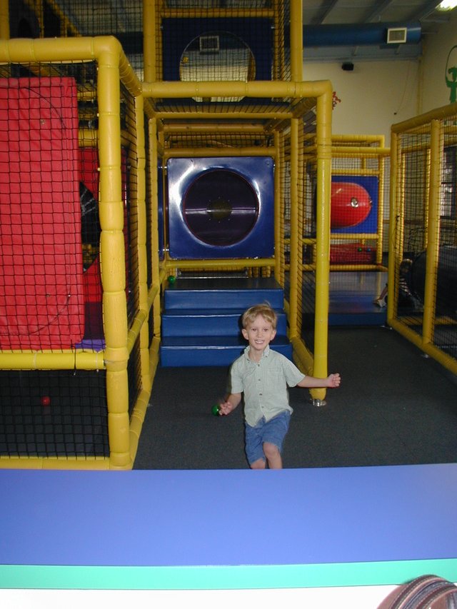2002/10(October)/Jack-Bday/2002-10-19-Jack-Bday-01-Chance.JPG