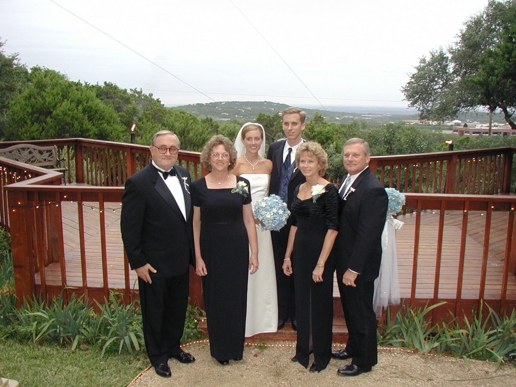 2002/10(October)/Josh-Heather-Wedding/1024x768_2002-10-13-060-Josh-Heather-Wedding.JPG