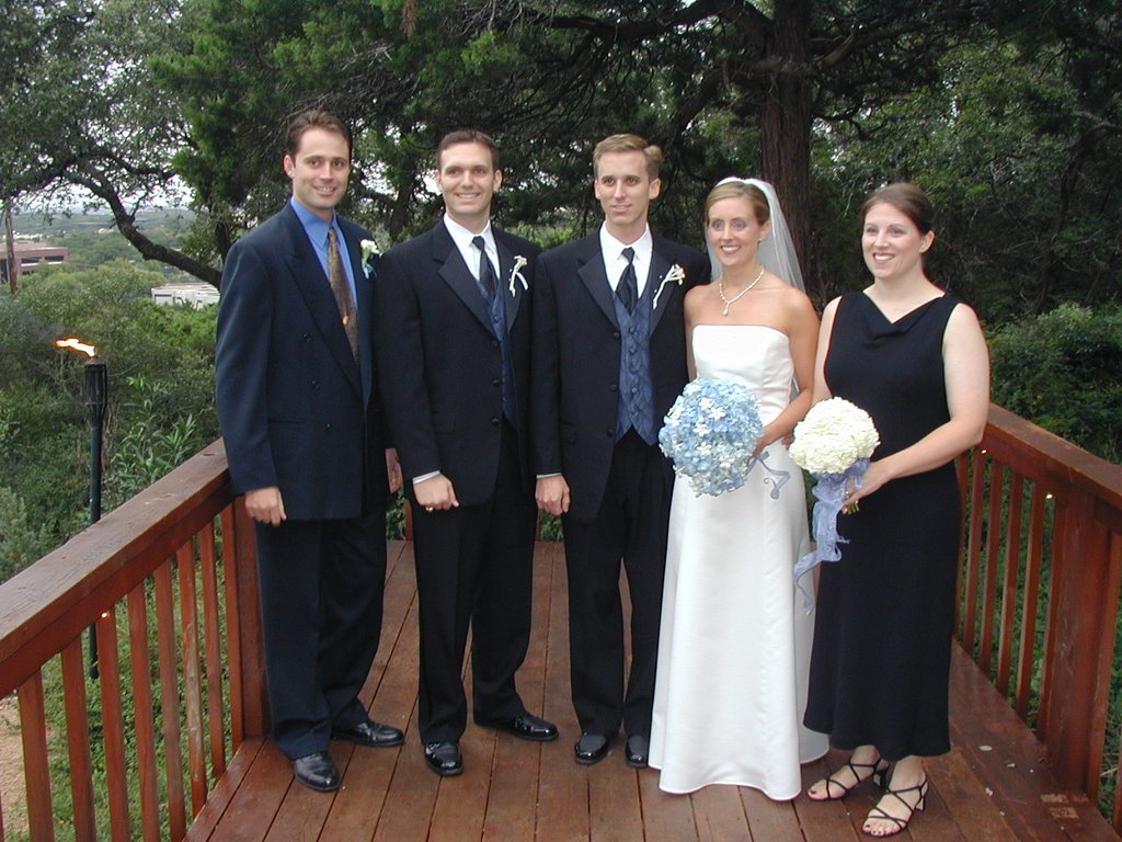 2002/10(October)/Josh-Heather-Wedding/1024x768_2002-10-13-083-Josh-Heather-Wedding.JPG