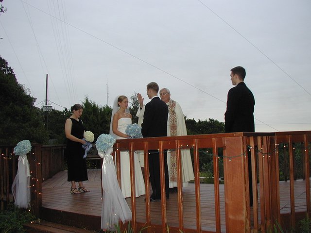 2002/10(October)/Josh-Heather-Wedding/640x480_2002-10-13-041-Josh-Heather-Wedding.JPG