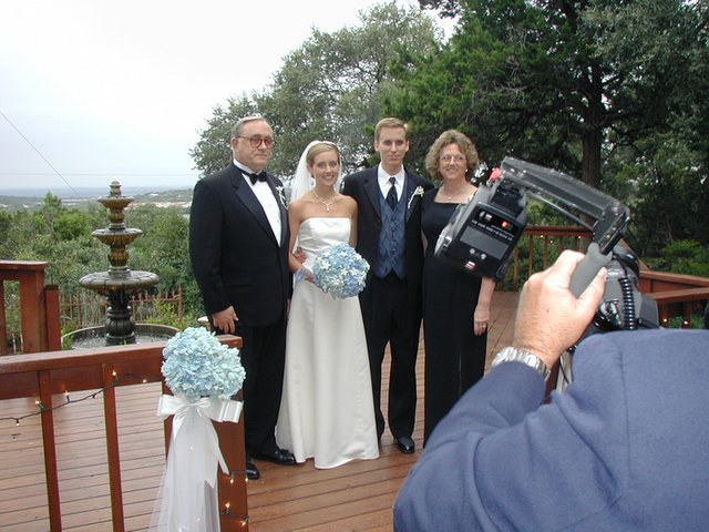 2002/10(October)/Josh-Heather-Wedding/640x480_2002-10-13-066-Josh-Heather-Wedding.JPG