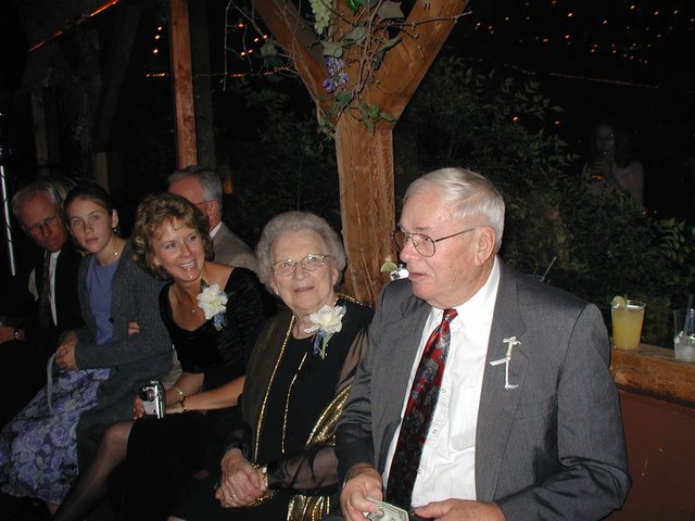 2002/10(October)/Josh-Heather-Wedding/640x480_2002-10-13-130-Josh-Heather-Wedding-Janeen-Mary-Melvin.JPG