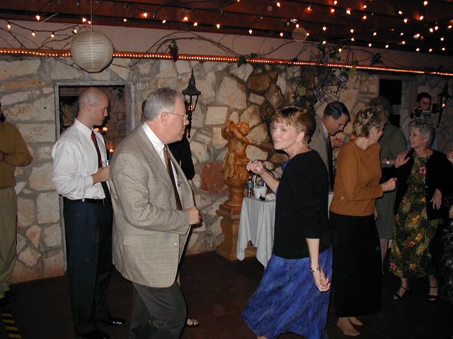 2002/10(October)/Josh-Heather-Wedding/640x480_2002-10-13-143-Josh-Heather-Wedding-Jim-KathyMussato-dancing.JPG