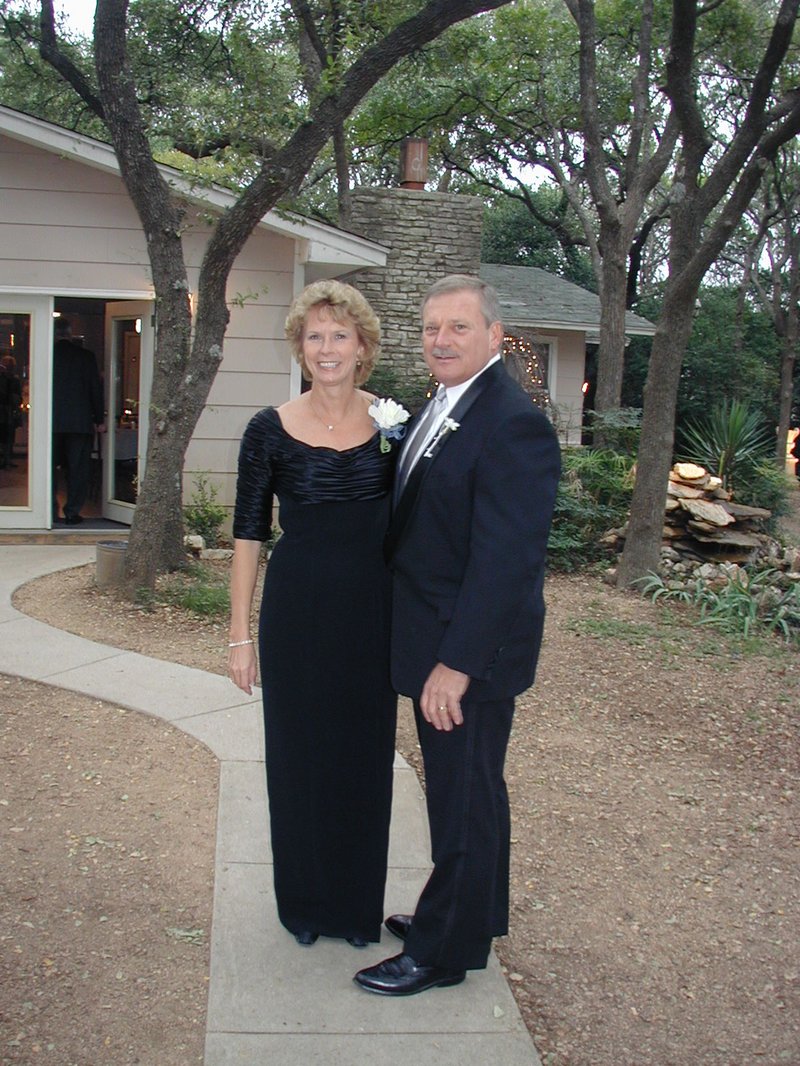 2002/10(October)/Josh-Heather-Wedding/800x600_2002-10-13-014-Josh-Heather-Wedding-Janeen-Jim.JPG