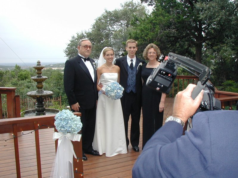 2002/10(October)/Josh-Heather-Wedding/800x600_2002-10-13-066-Josh-Heather-Wedding.JPG