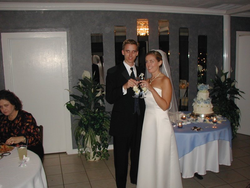 2002/10(October)/Josh-Heather-Wedding/800x600_2002-10-13-102-Josh-Heather-Wedding-toast.JPG