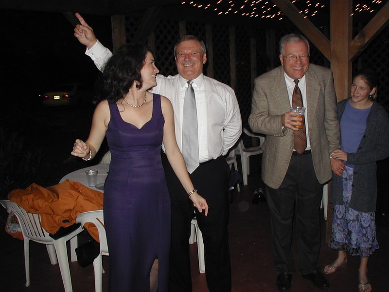 2002/10(October)/Josh-Heather-Wedding/800x600_2002-10-13-155-Josh-Heather-Wedding-Suzi-Jim-JimMussato.JPG