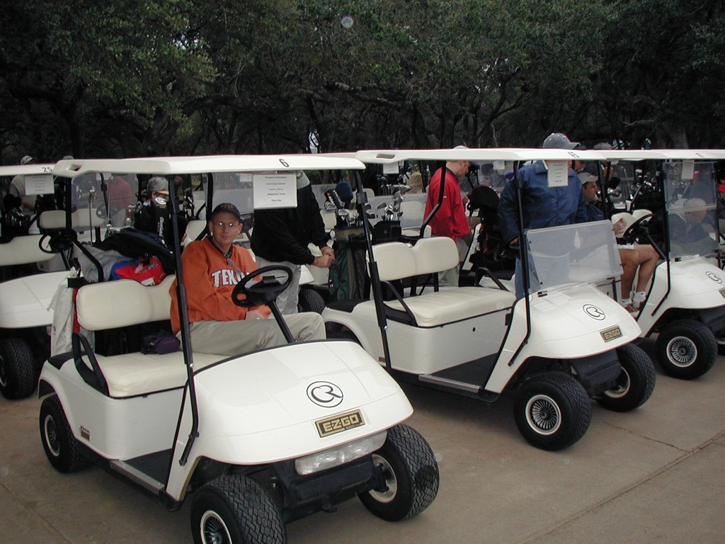 2002/10(October)/Misc/1024x768_2002-10-14-AAC-Golf-tournament-CircleC-1.JPG